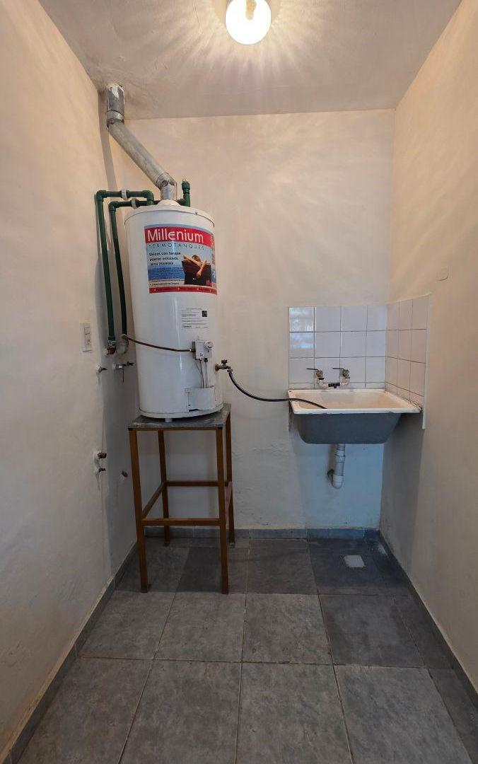 Foto de Casa de 4 dormitorios en alquiler en Barrio San Eduardo, Luzuriaga, imagen 5