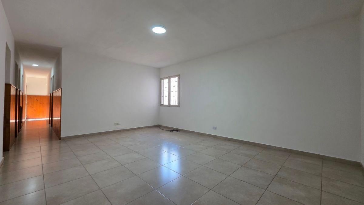 Foto de Hermosa y amplia casa en alquiler en Luzuriaga, Maipu, imagen 3