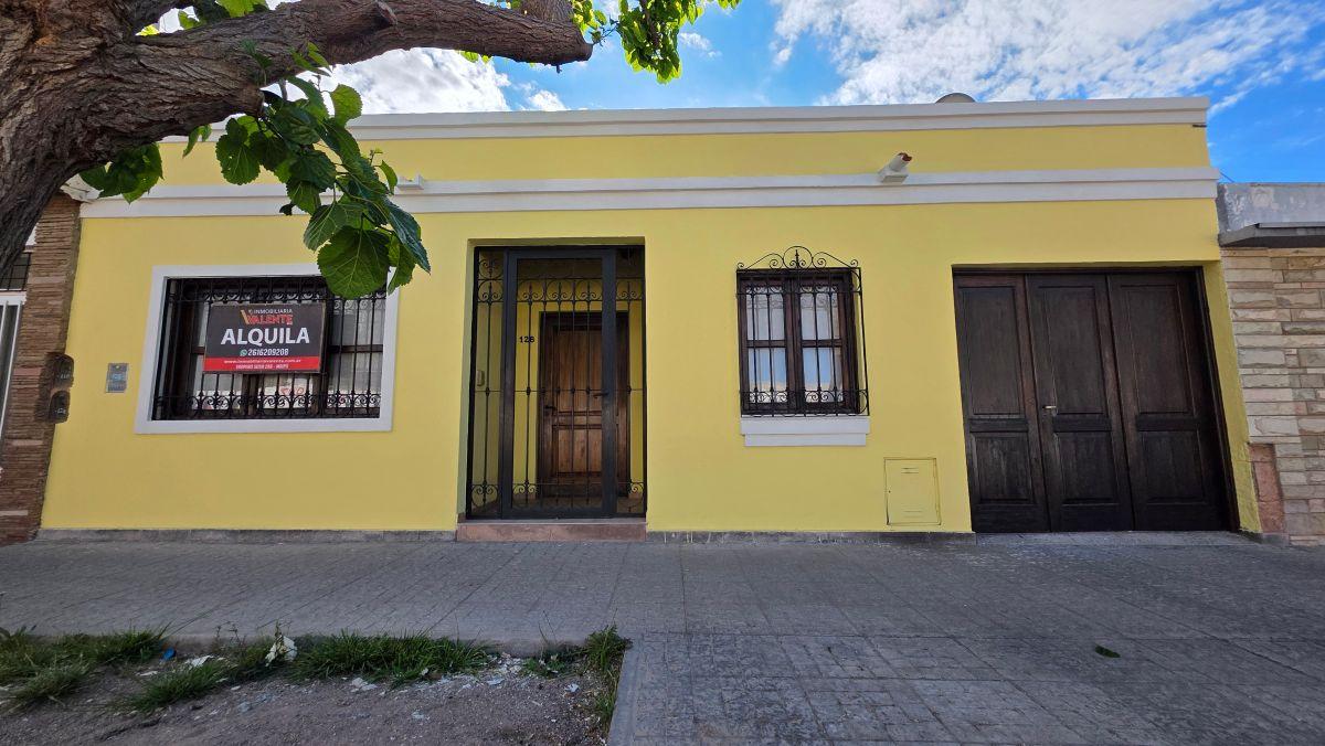 Foto de Casa en alquiler en radio céntrico de Maipú, imagen 1