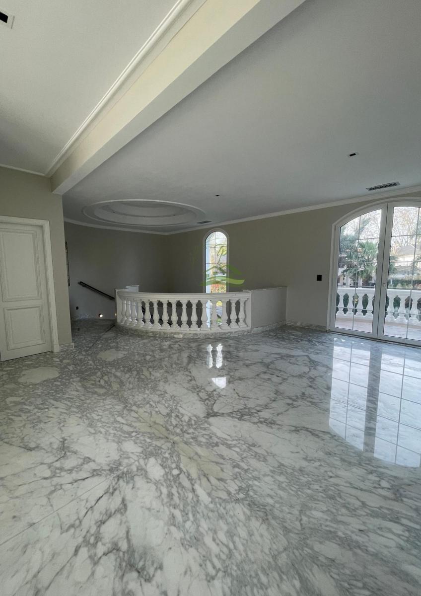 Casa en Venta y Alquiler en Club de Campo Abril 2