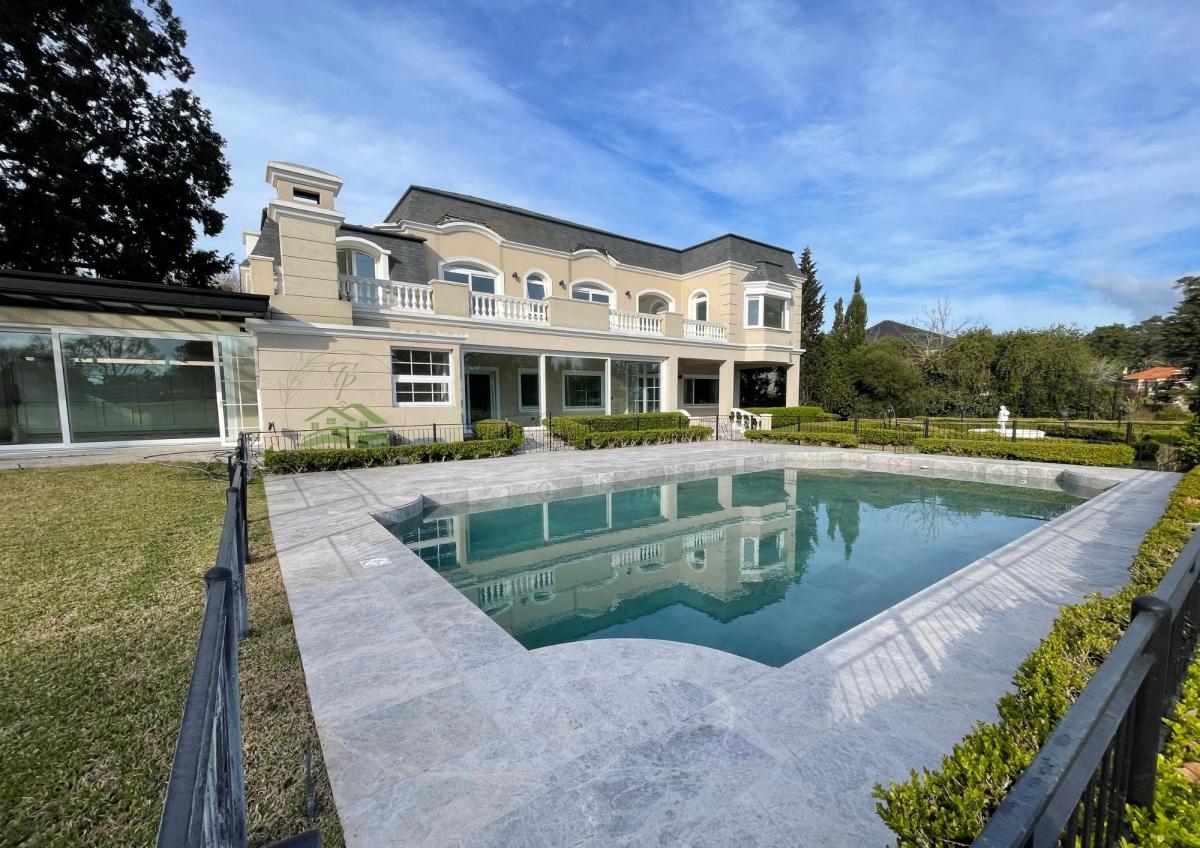 Casa en Venta y Alquiler en Club de Campo Abril 3
