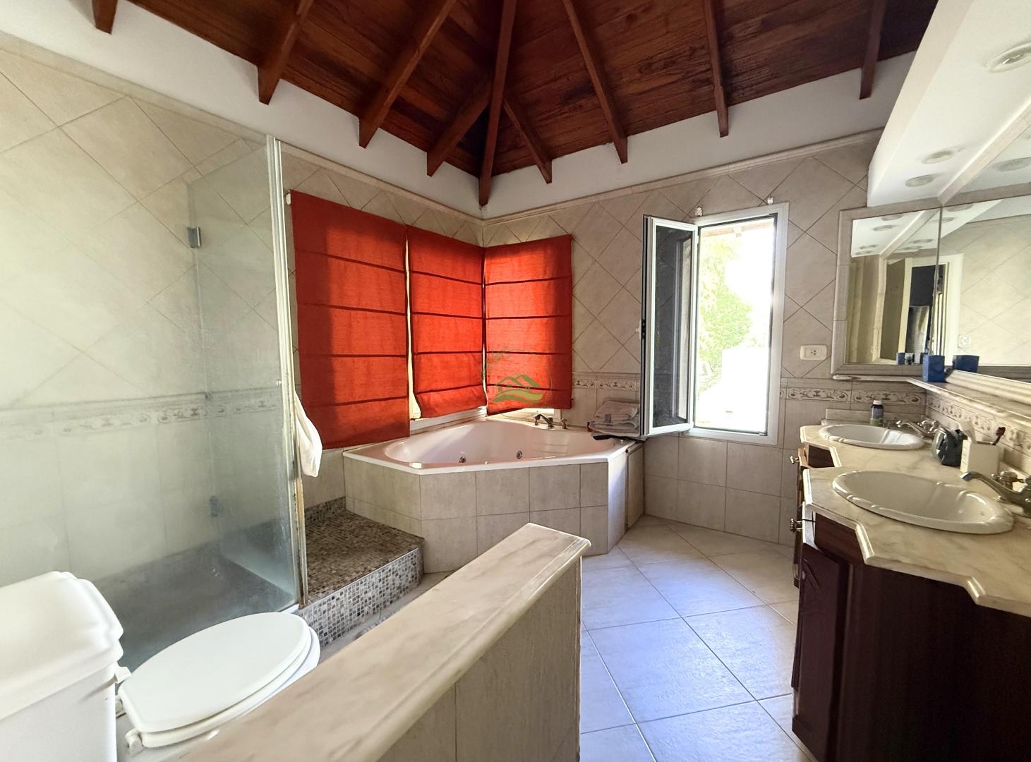 Foto de CASA EN VENTA O ALQUILER ENABRIL CLUB DE CAMPO, imagen 2