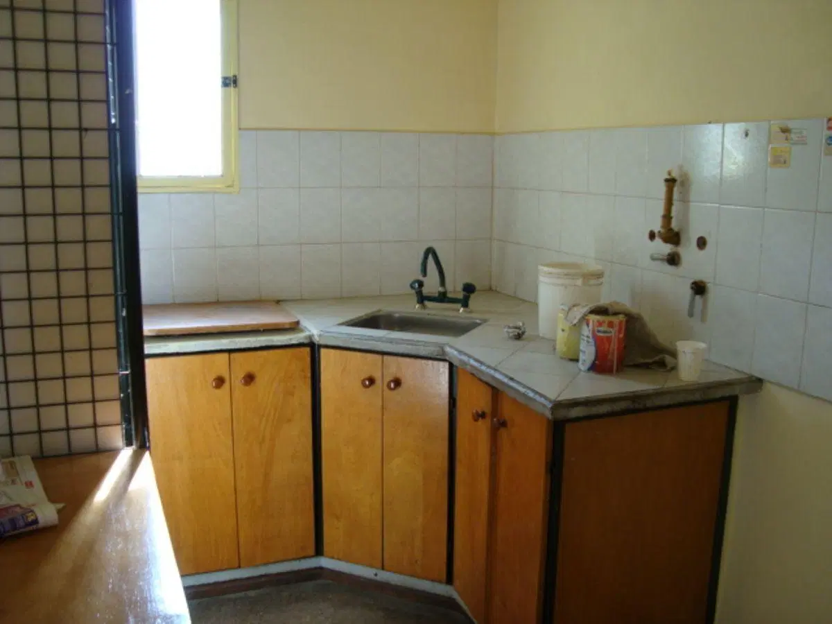 CASA EN ALQUILER O VENTA EN BARRIO BALCARCE (VIEYTES AL 2150) 4
