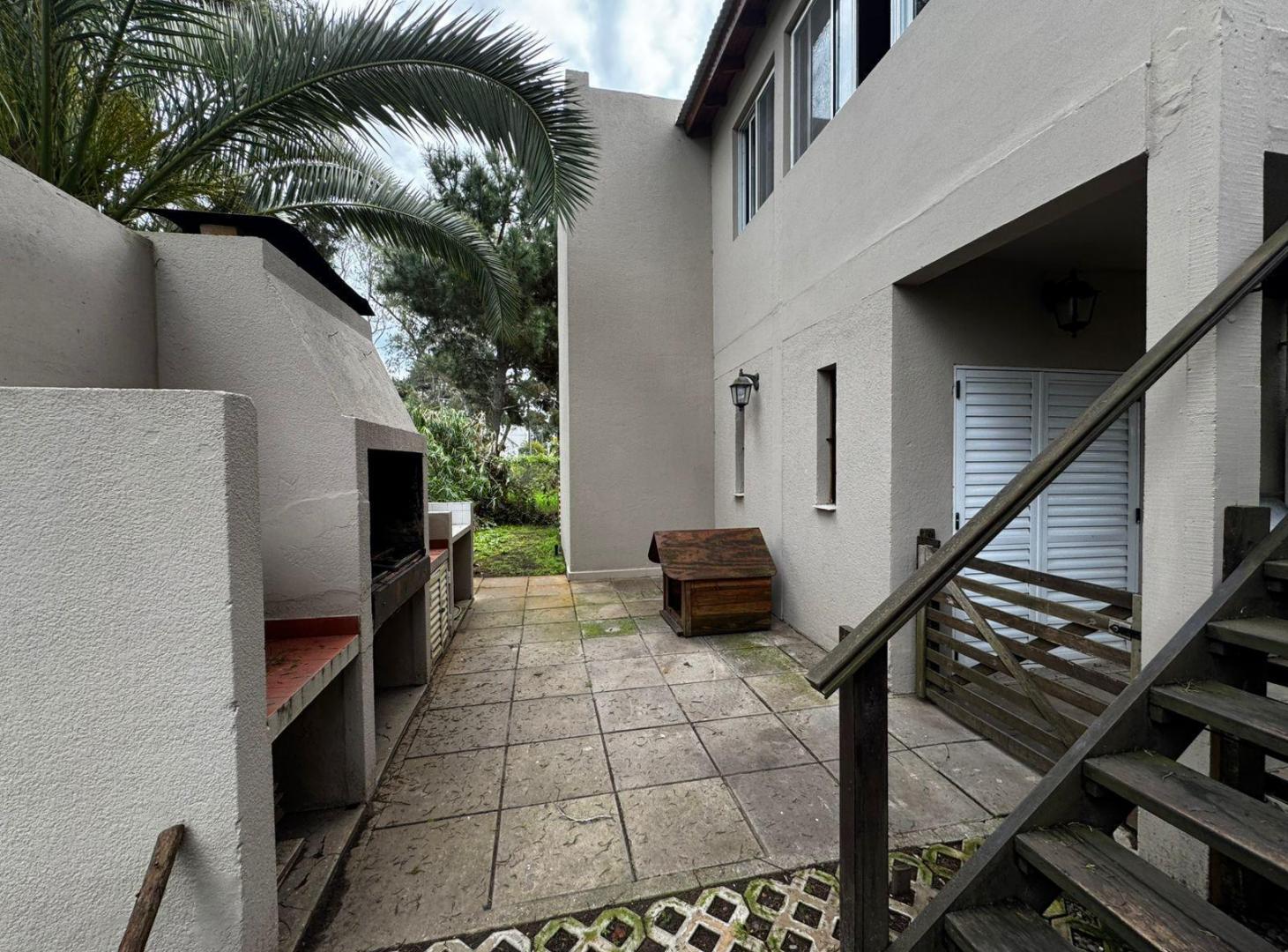Foto de Casa en venta - 6 ambientes - Santa Teresita, imagen 4