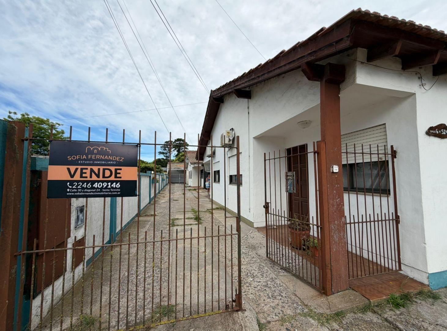 DUPLEX EN VENTA MAR DEL TUYU.-