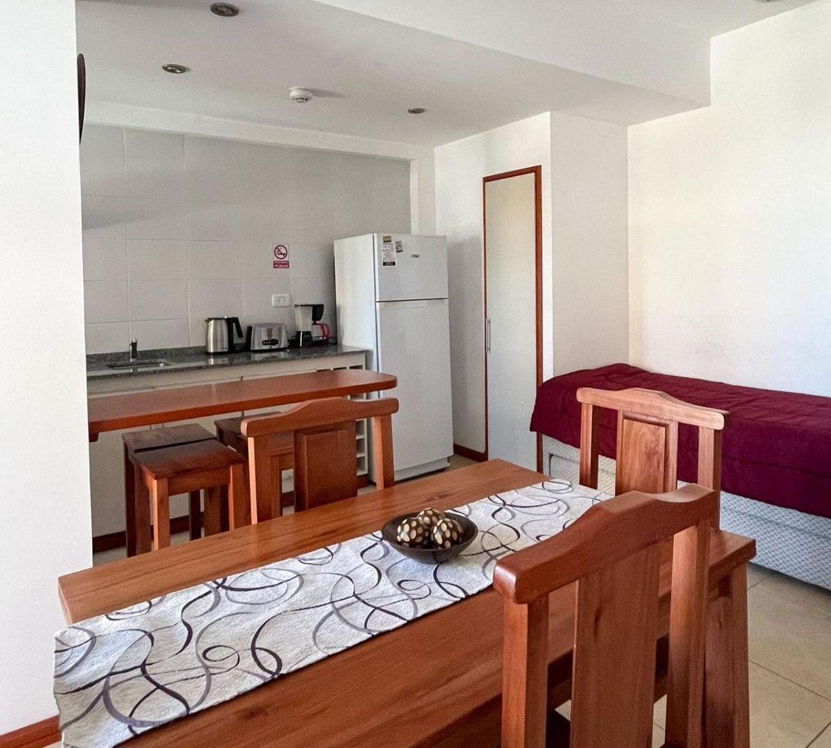 Foto de Departamento en Alquiler Anual Santa Teresita, imagen 1