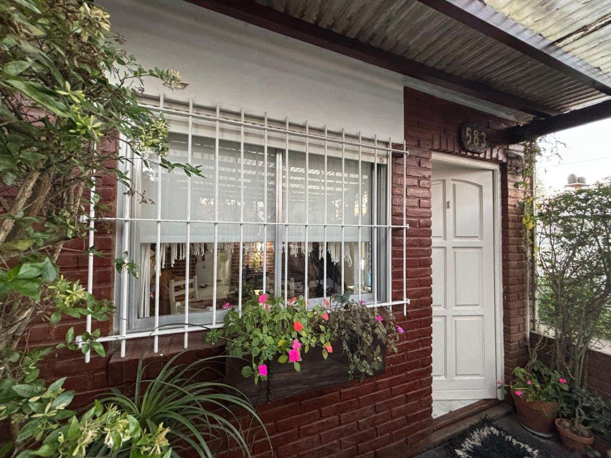Foto de Duplex en venta en santa teresita.-, imagen 1
