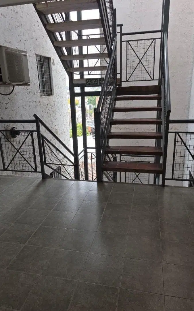 Cofico 1 Dor c/placar Blvd. Los Andes 661 4