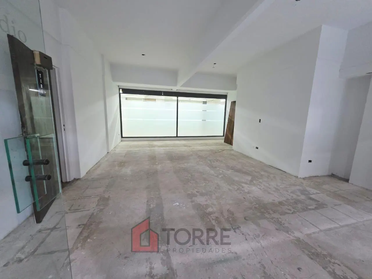 LOCAL/OFICINA EN ALQUILER EN LA MEJOR ZONA COMERCIAL DE MARTÍNEZ, SAN ISIDRO 1