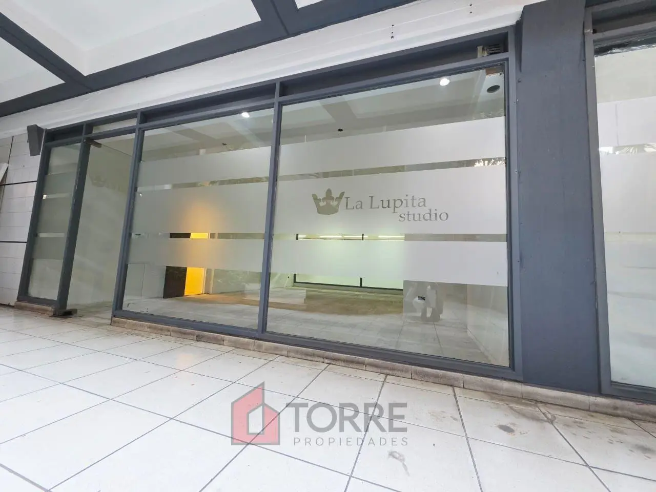 LOCAL/OFICINA EN ALQUILER EN LA MEJOR ZONA COMERCIAL DE MARTÍNEZ, SAN ISIDRO 3