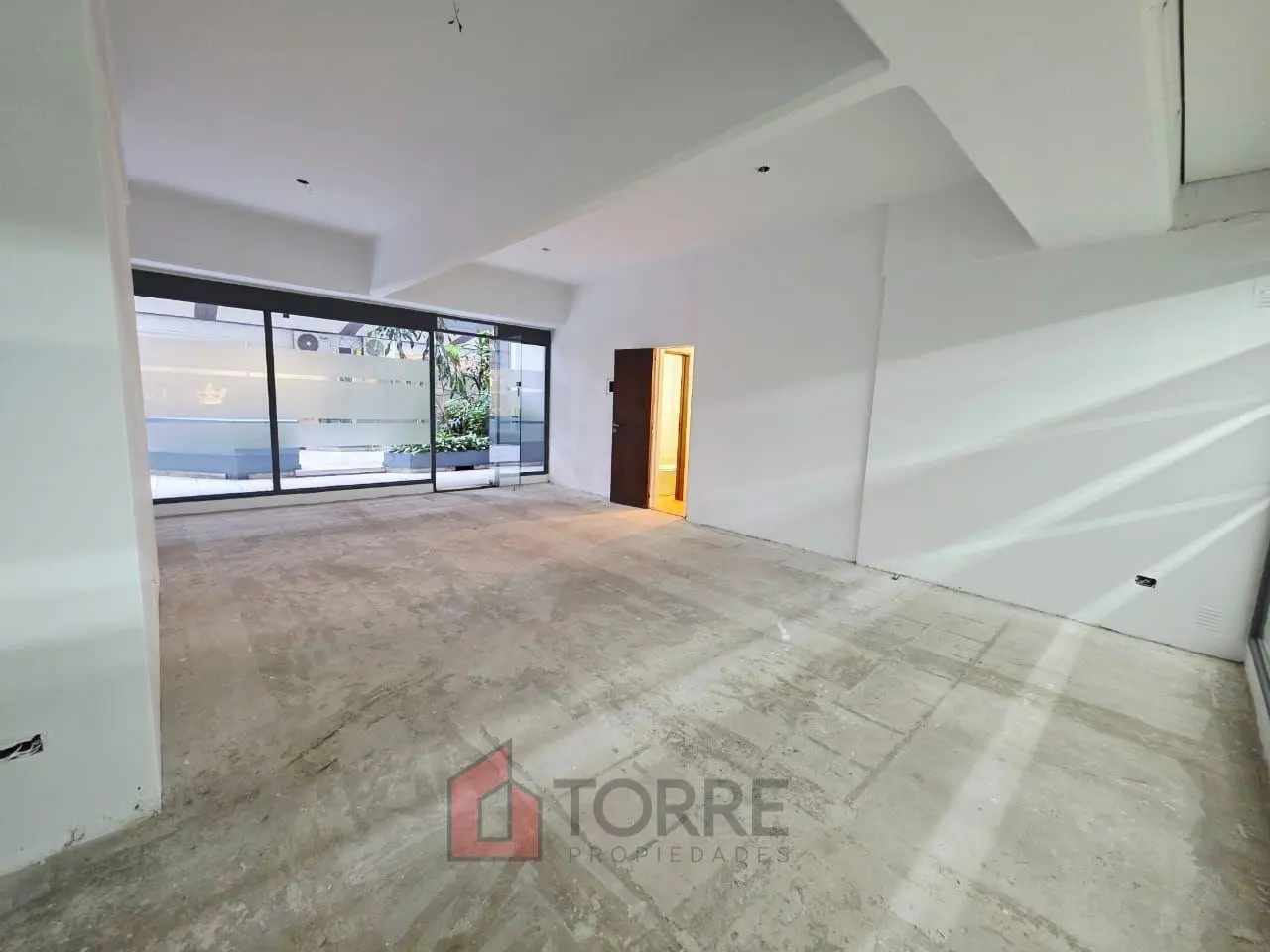 LOCAL/OFICINA EN ALQUILER EN LA MEJOR ZONA COMERCIAL DE MARTÍNEZ, SAN ISIDRO 4