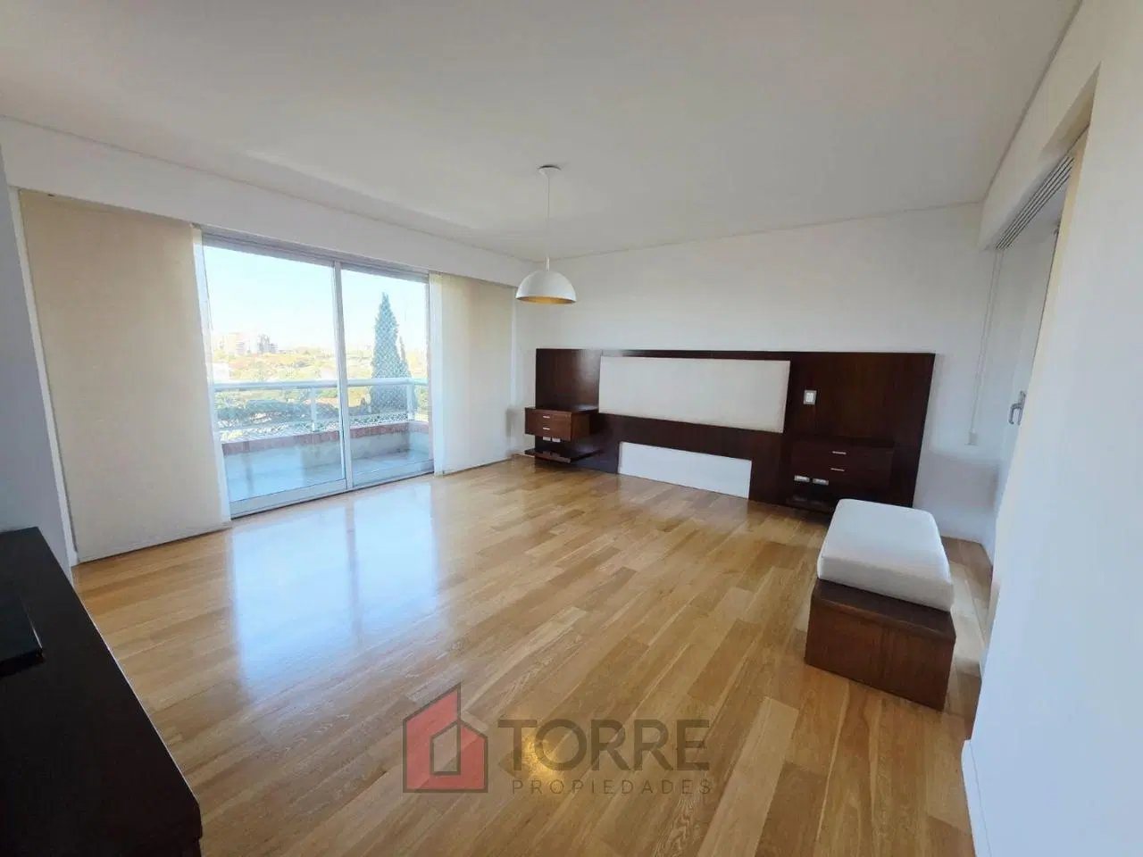 Elegante depto en alquiler en Torre Amalfi, con amenities y seguridad, zona Lincold School 5