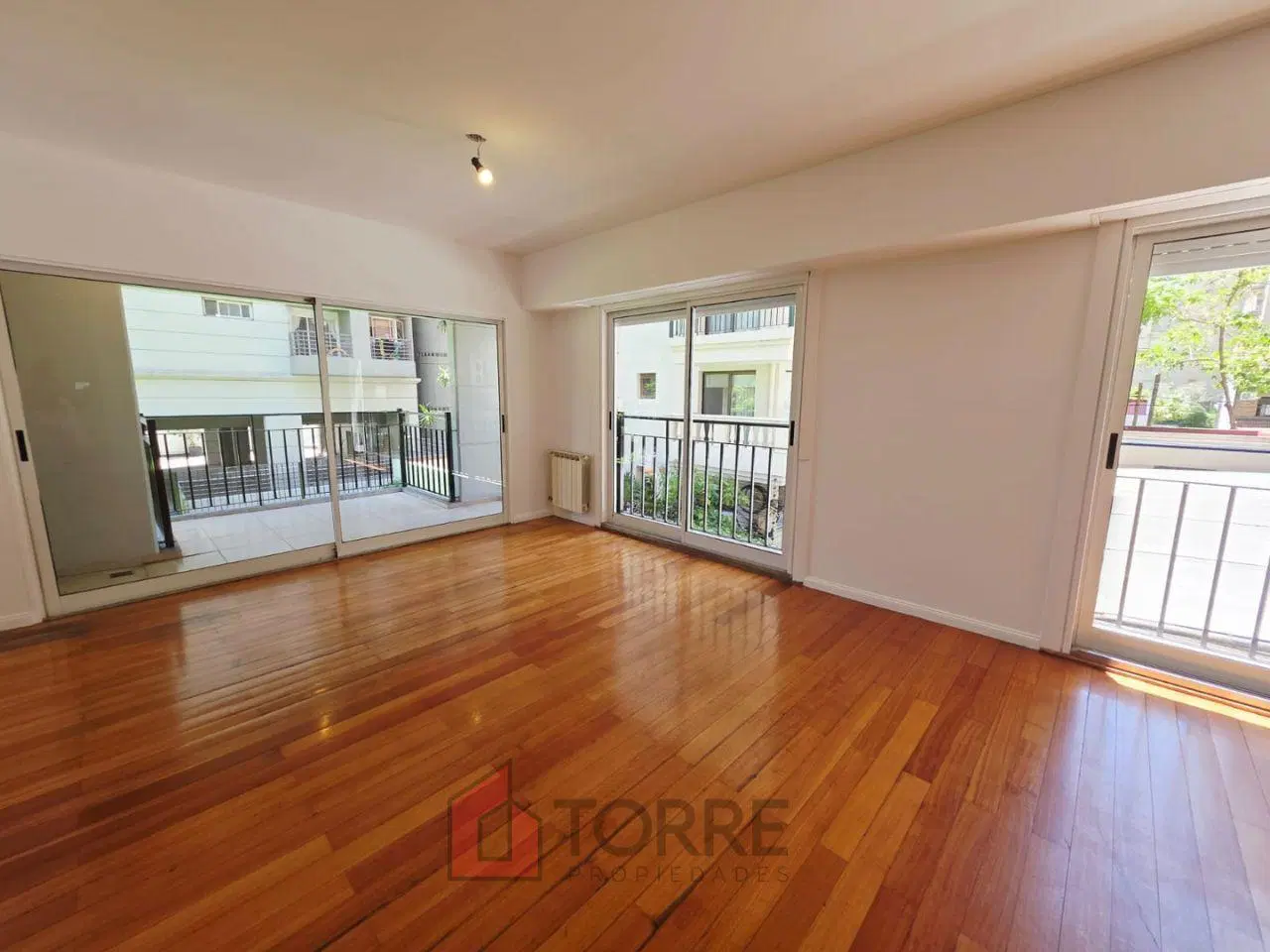 Elegante departamento 4 ambientes en alquiler en edificio con amenities y seguridad por Totem 4