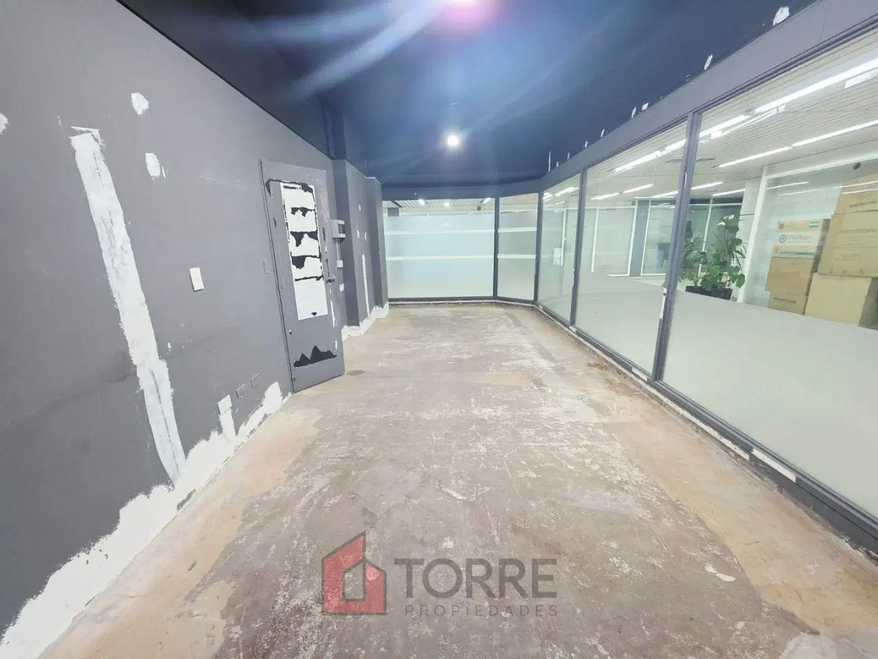LOCAL/OFICINA EN ALQUILER EN LA MEJOR ZONA COMERCIAL DE MARTÍNEZ, SAN ISIDRO 3