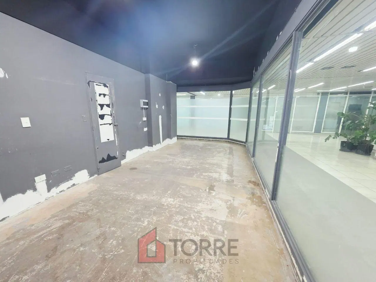 LOCAL/OFICINA EN ALQUILER EN LA MEJOR ZONA COMERCIAL DE MARTÍNEZ, SAN ISIDRO 8