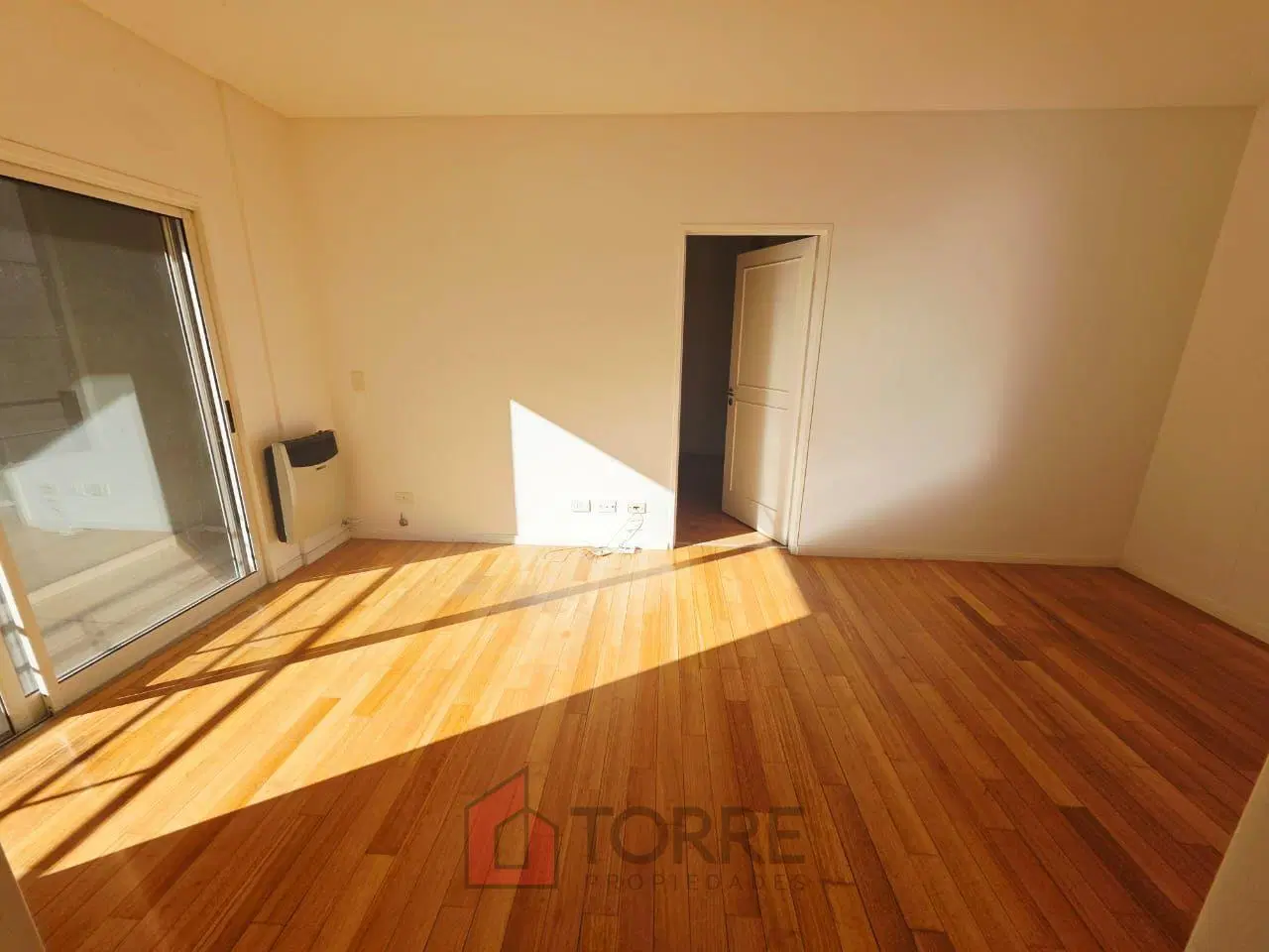 Impecable departamento de 2 ambientes en alquiler en edificio con amenities y seguridad por Totem 5
