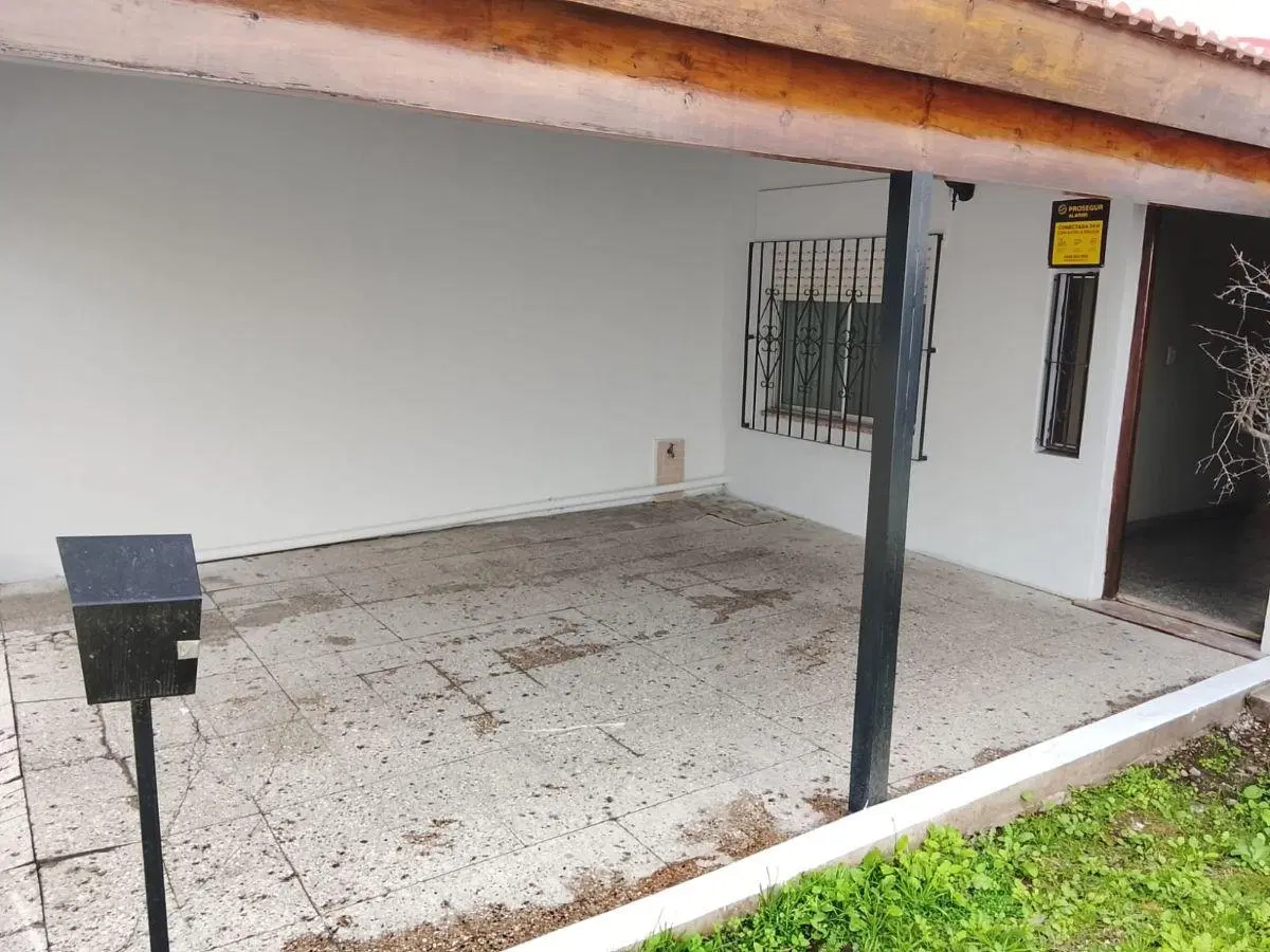 CASA CON GARAGE 2