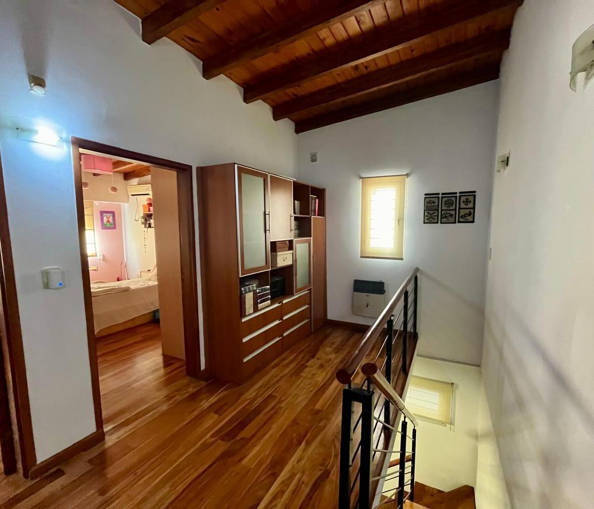 Casa de 4 Dorm., Parrillero, Jardín, Portón 5