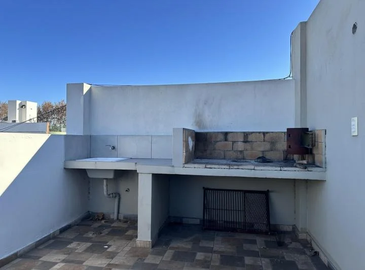REFINERIA A ESTRENAR Externo cochera 2 dorm.. Parrillero 2