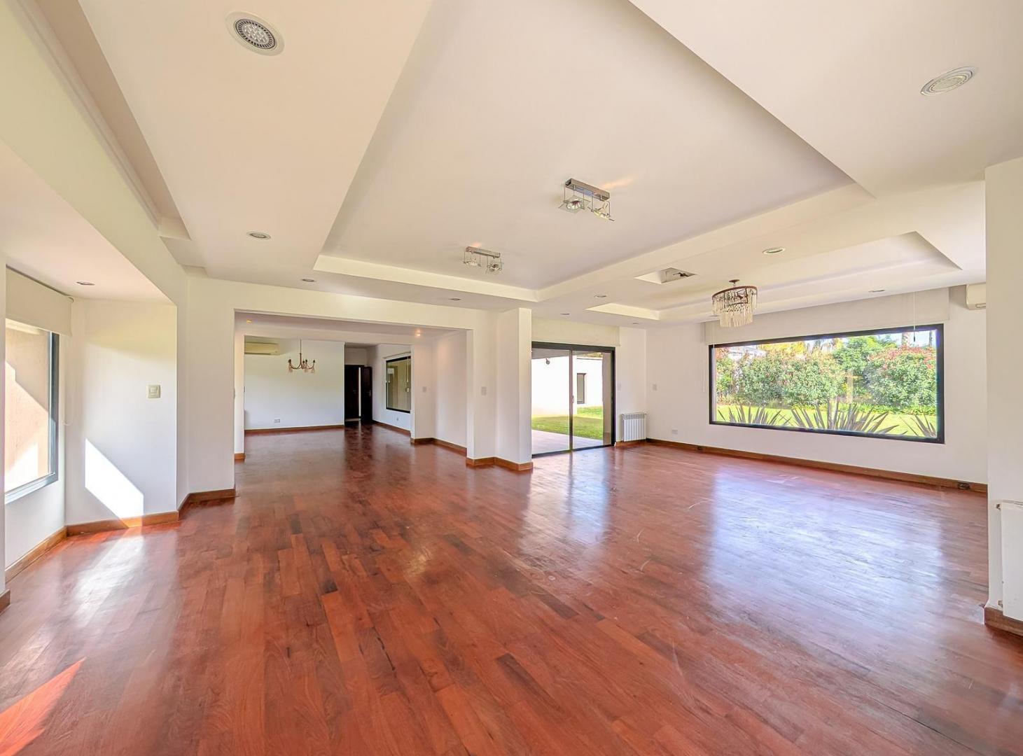 Foto de Casa en San Marino (Funes Hills), imagen 1