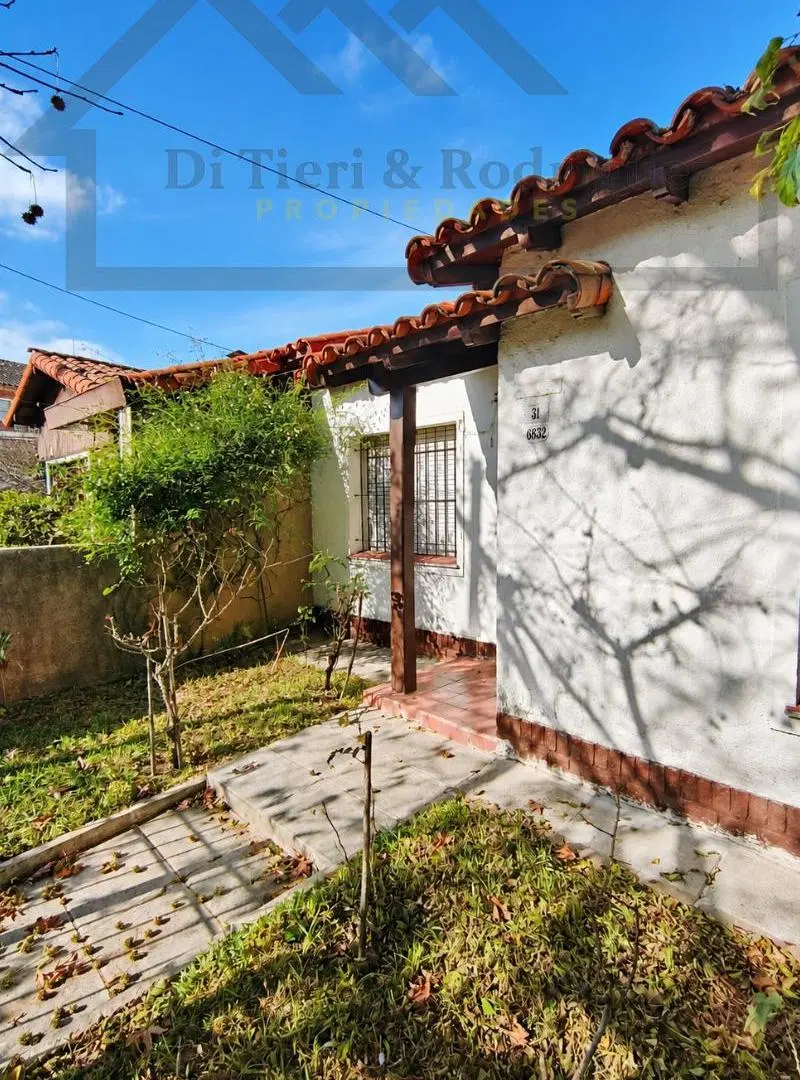 Chalet en Venta en Ciudad Jardín – Excelente Ubicación y Gran Potencial 4