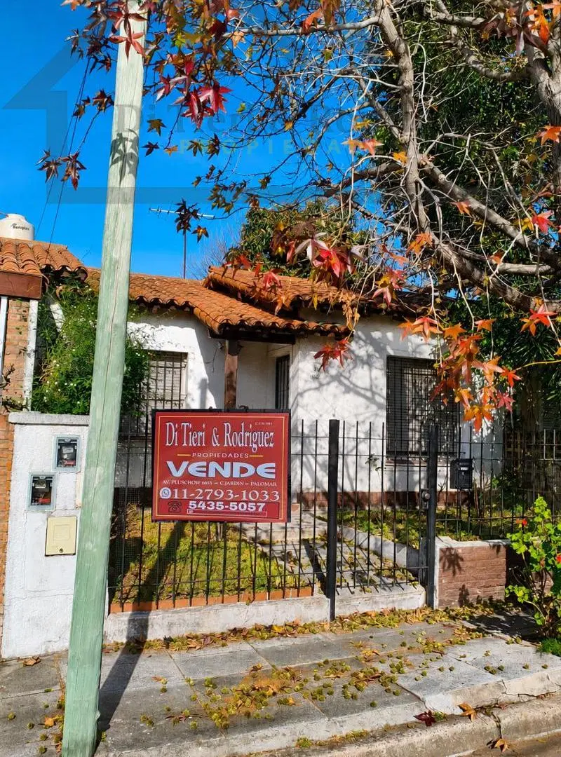 Chalet en Venta en Ciudad Jardín – Excelente Ubicación y Gran Potencial 2