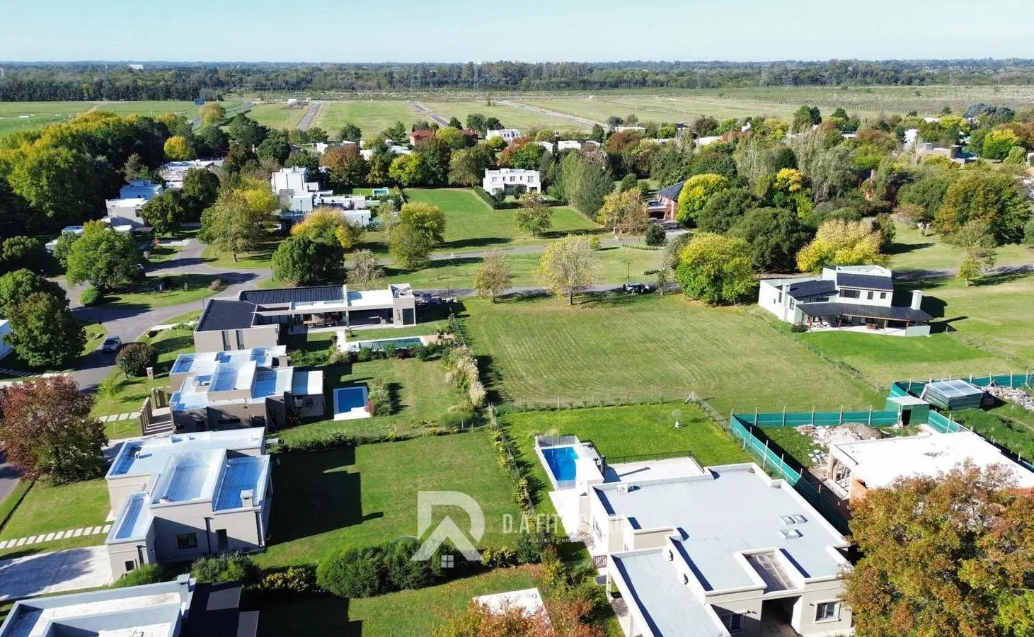Lote en venta Anticipo y cuotas los Alcanfores 1000 metros 2
