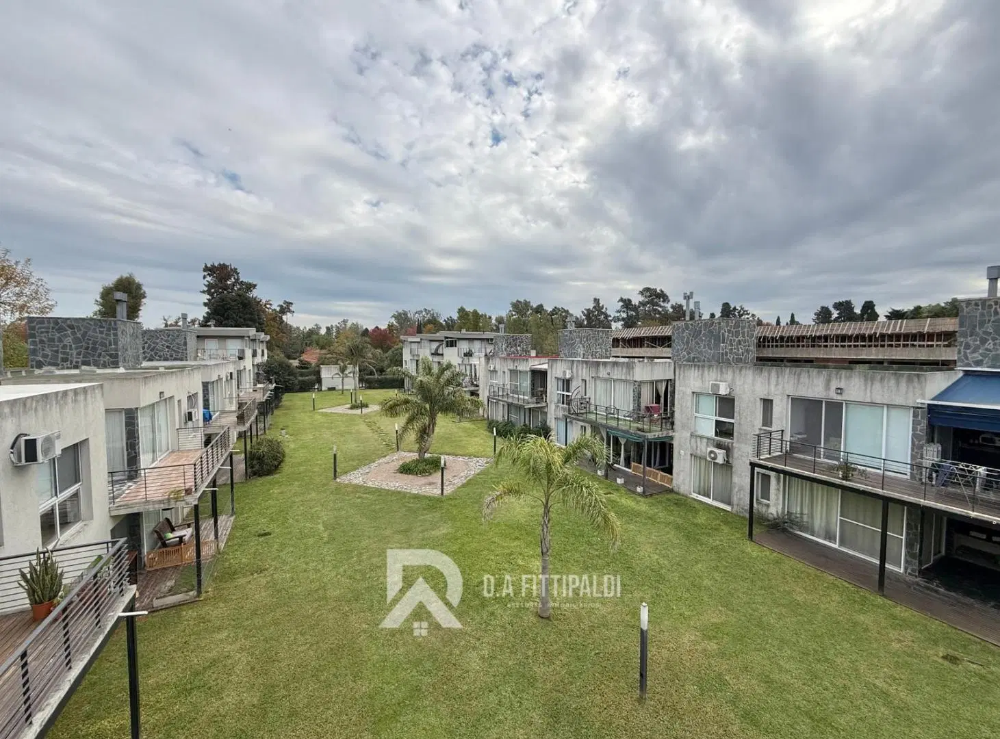 Departamento monoambiente con balcon y amenities Piar Saravi 1