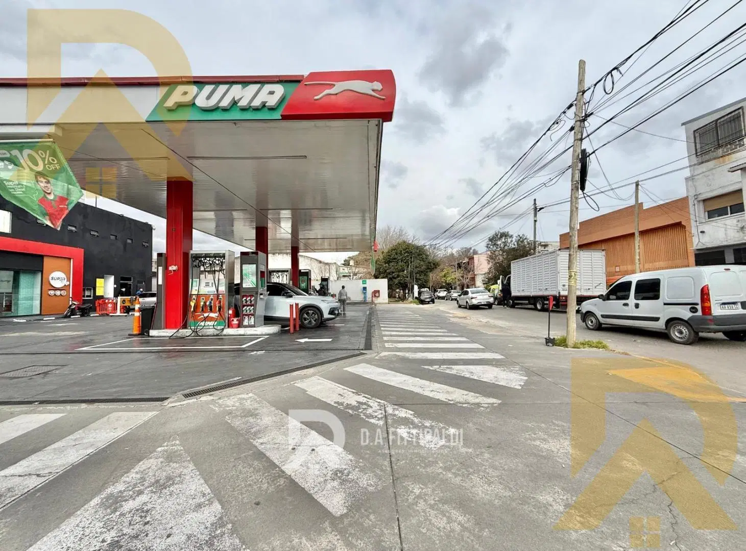 Estación de Servicio Shop lavadero de autos Martinez 3