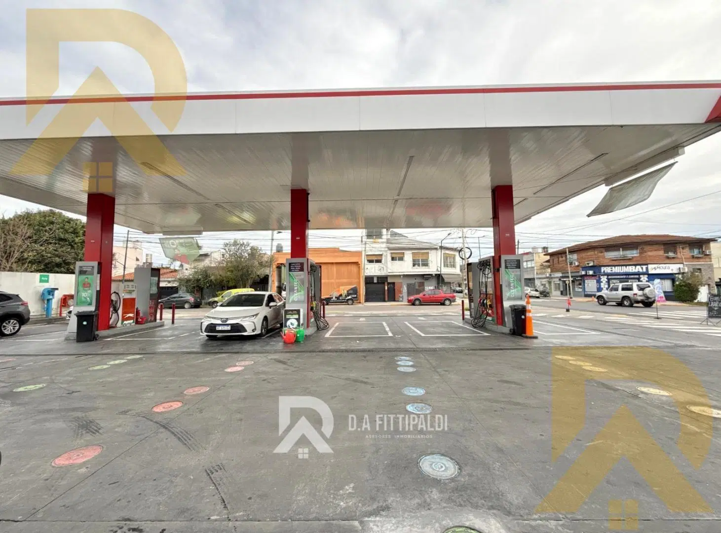 Estación de Servicio Shop lavadero de autos Martinez 5