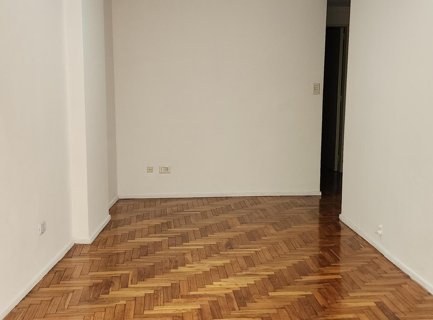 Foto de Gran departamento de 2 ambientes c/balcon y bajas exp., zona Alto, imagen 3