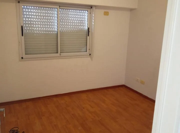 Foto de Departamento de 2 amb. c/ cochera - Carlos Tejedor 147., imagen 3