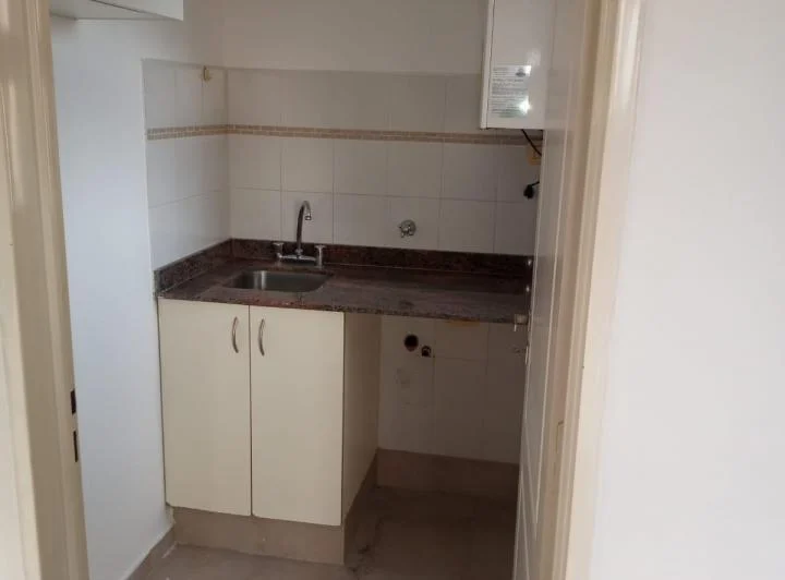 Foto de Departamento de 2 amb. c/ cochera - Carlos Tejedor 147., imagen 5