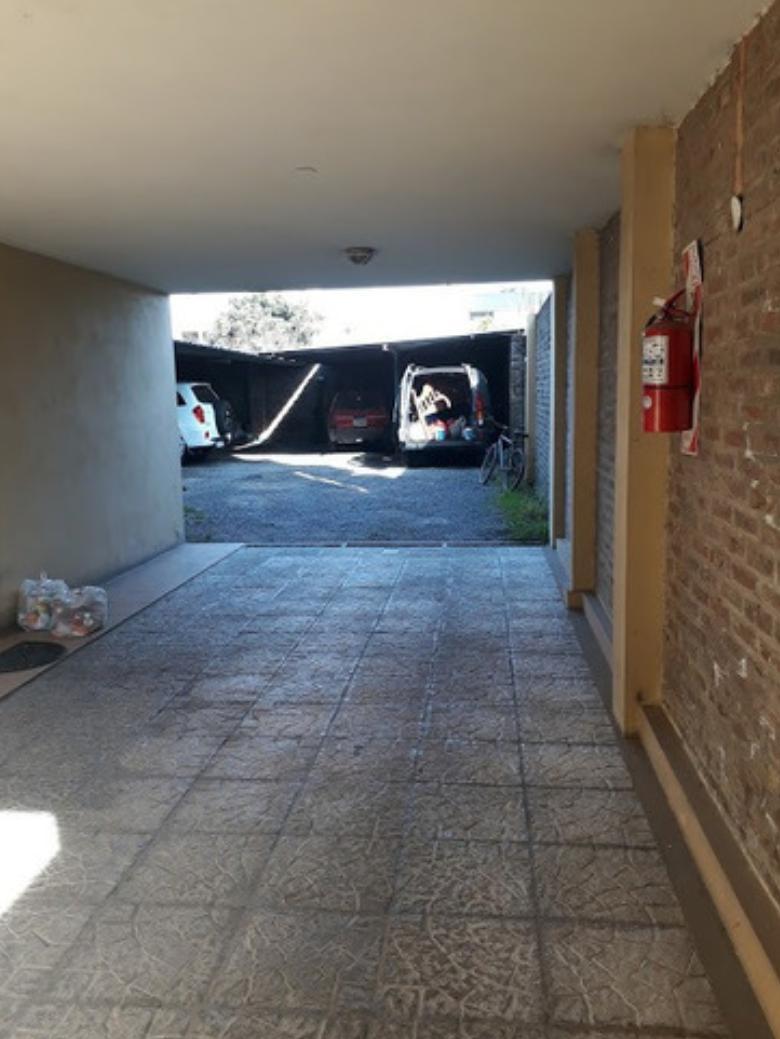 Venta Departamento 3 Ambientes con Cochera 4