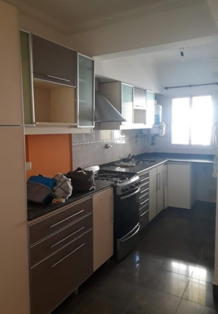 Venta Departamento 3 Ambientes con Cochera 1