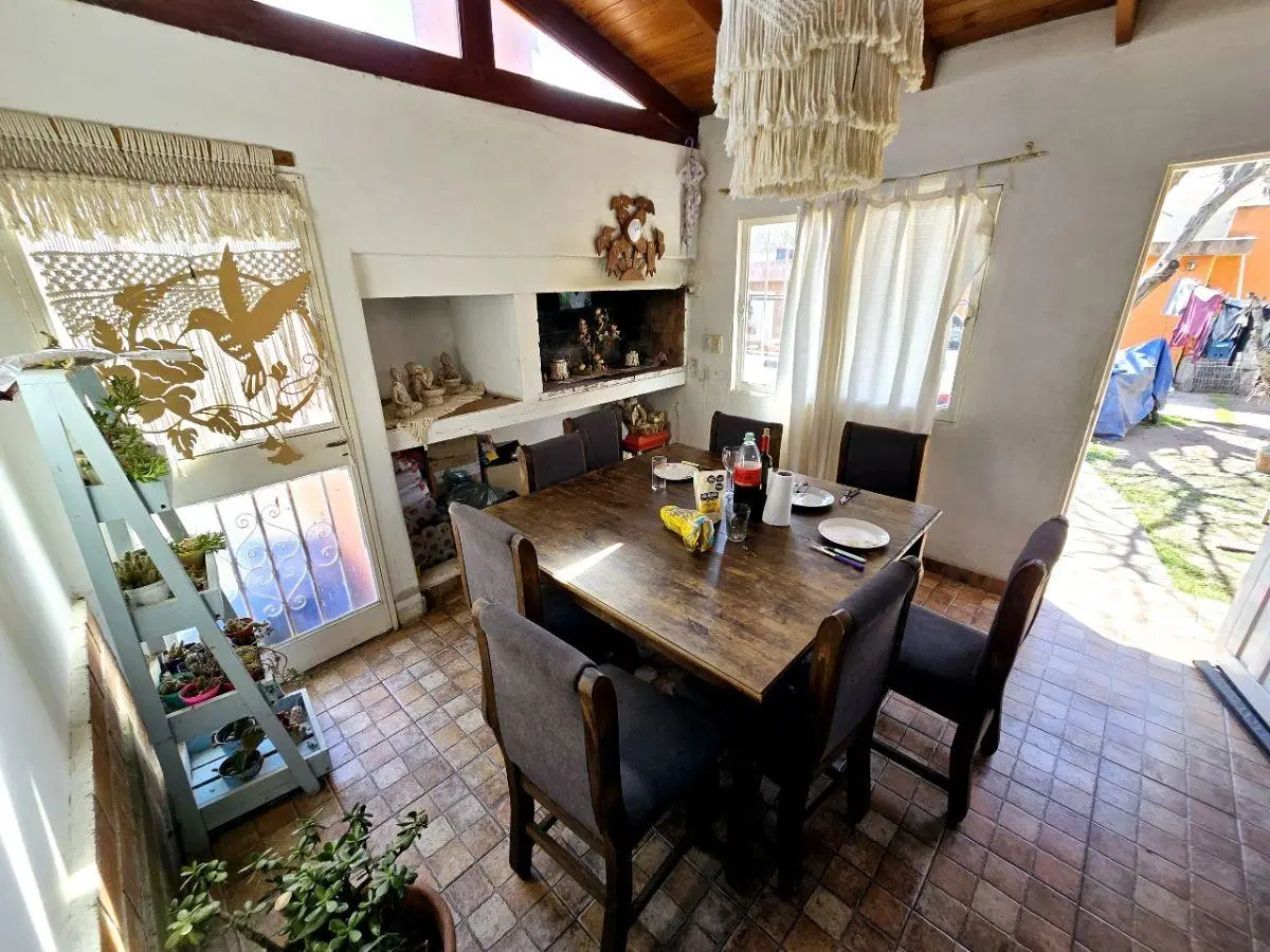 Casa en venta Soy y Rio 2 dormitorios 4