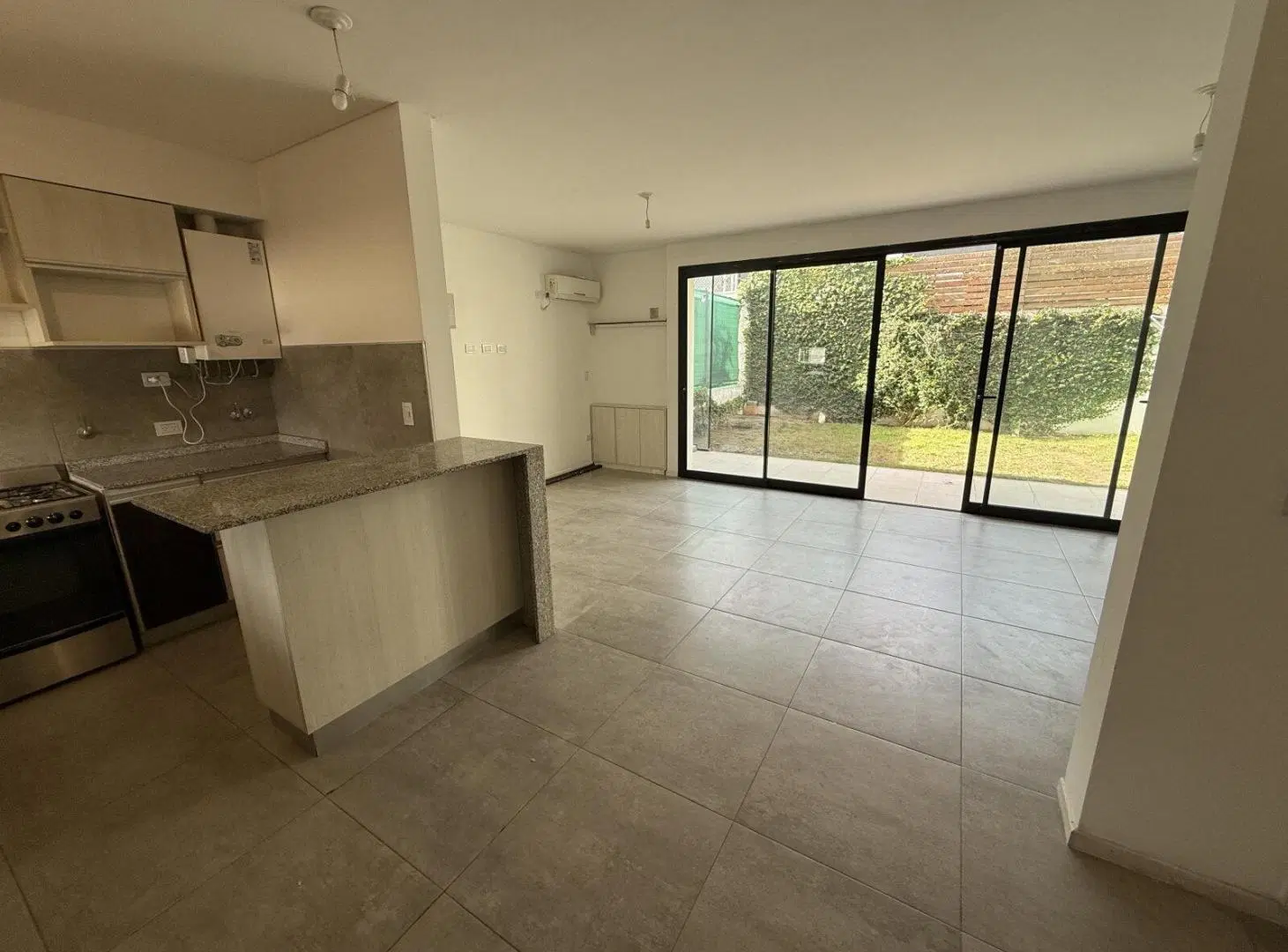 Duplex de 3 dormitorios en venta en Manantiales 1 5