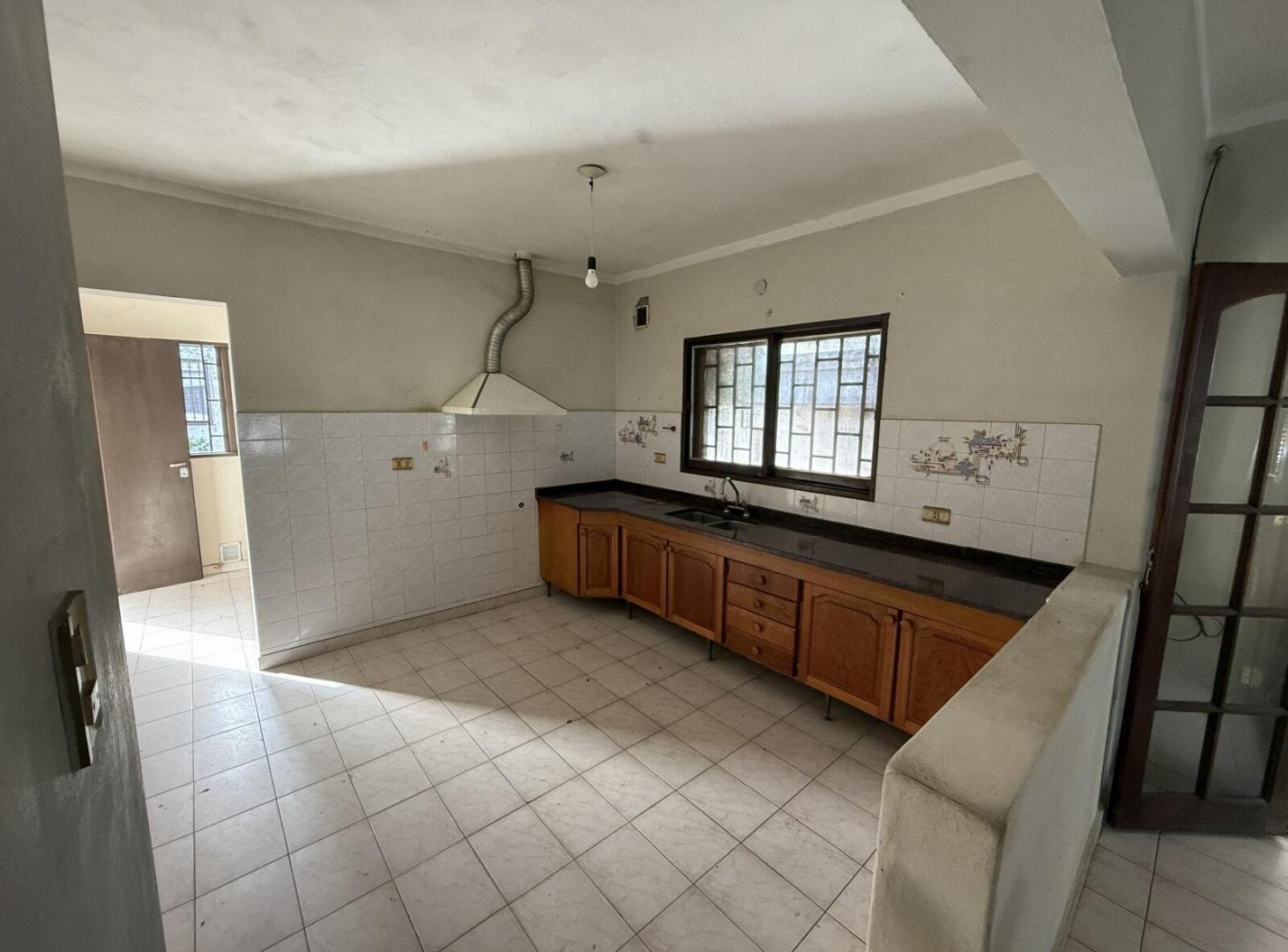 Foto de Galpón + casa de 2 dormitorios en alquiler en Zona Sur, imagen 2
