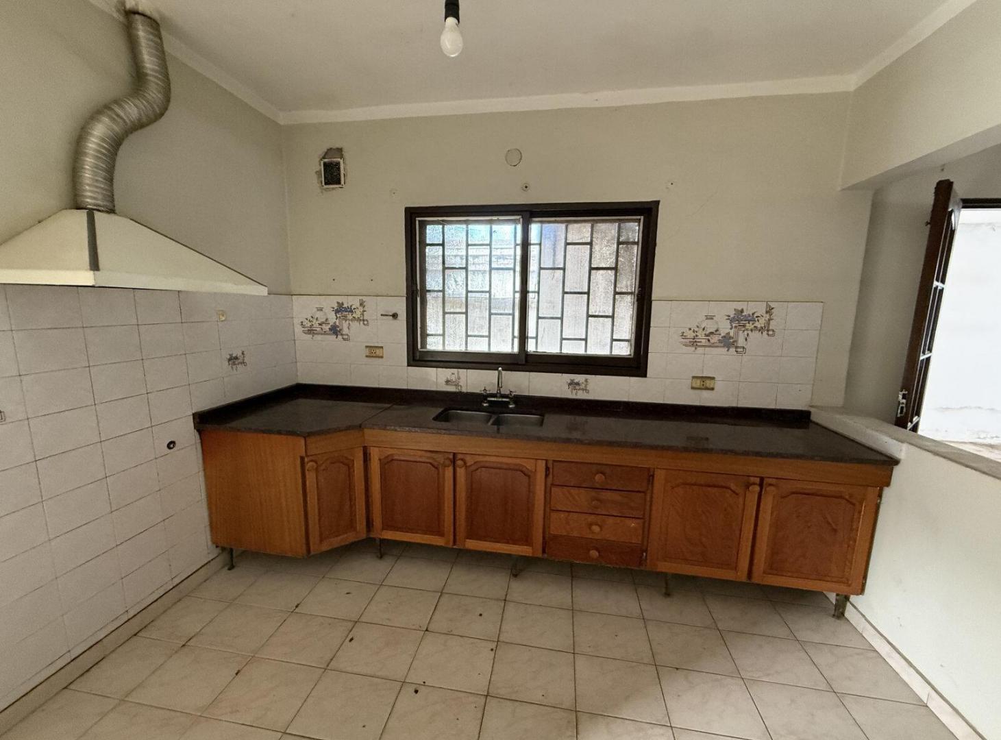 Foto de Galpón + casa de 2 dormitorios en alquiler en Zona Sur, imagen 4