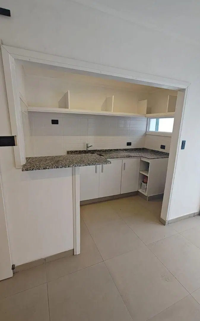 PH de 2 Ambientes Reciclado a Nuevo en Barrio Caisamar 2
