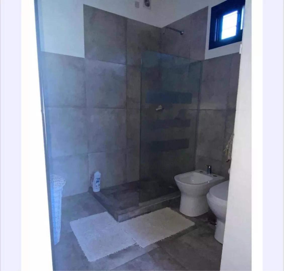 Se Vende Casa Cabaña con Piletamy Gran Terreno en Anisacate 1