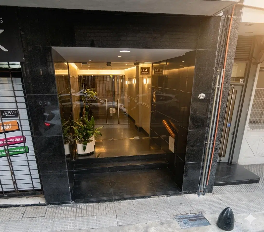 3 amb. Plaza San Martín/B Norte en exclusiva zona a mts de todo! Ideal prof, extranjero o estudiant 2