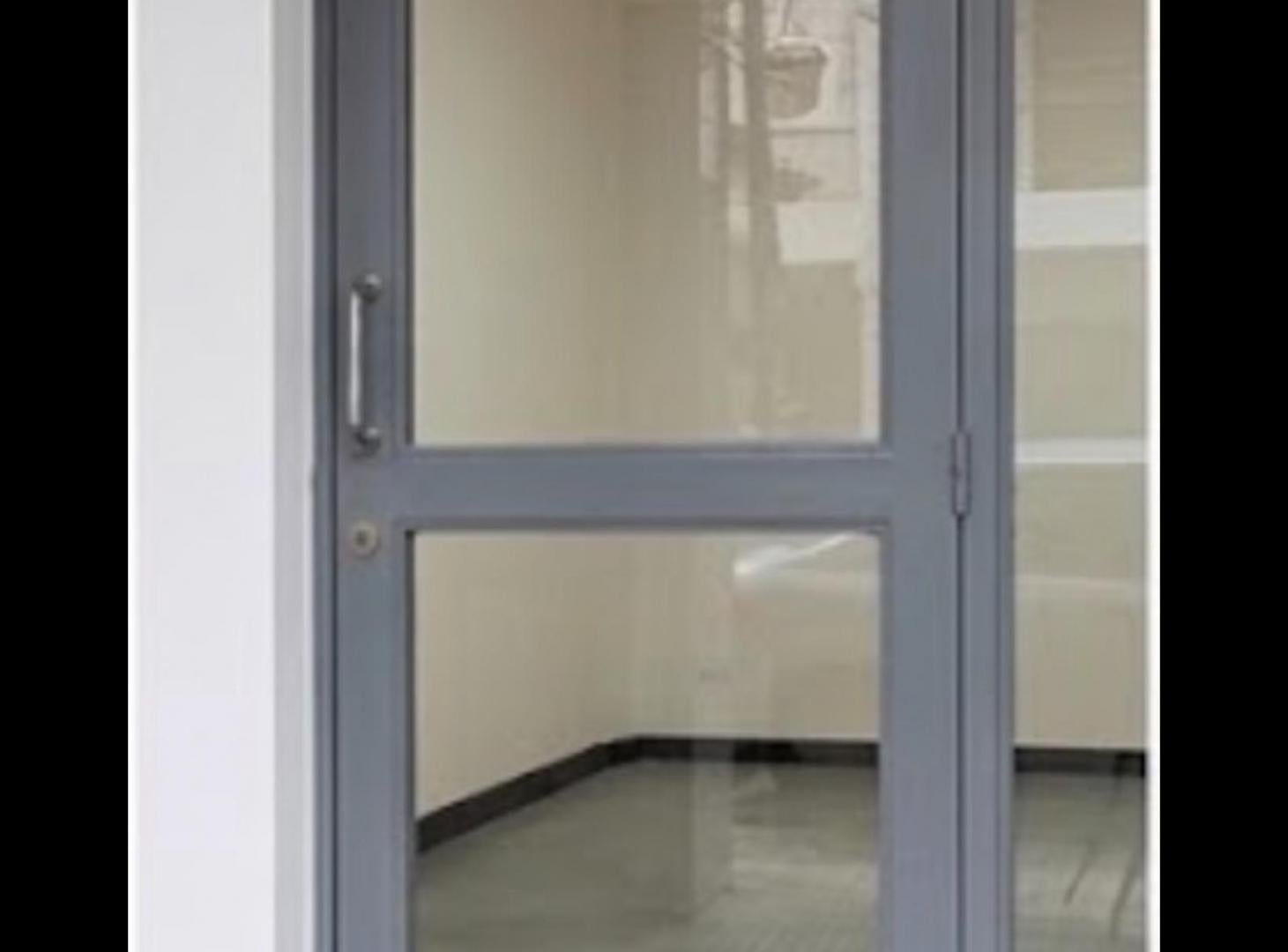 Foto de Local comercial en barrio norte a metros de Av. Santa fe, imagen 2