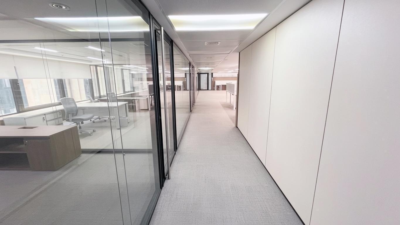 Foto de ALQUILER Oficina AMOBLADA en Microcentro!! - The Corner Downtown, imagen 5