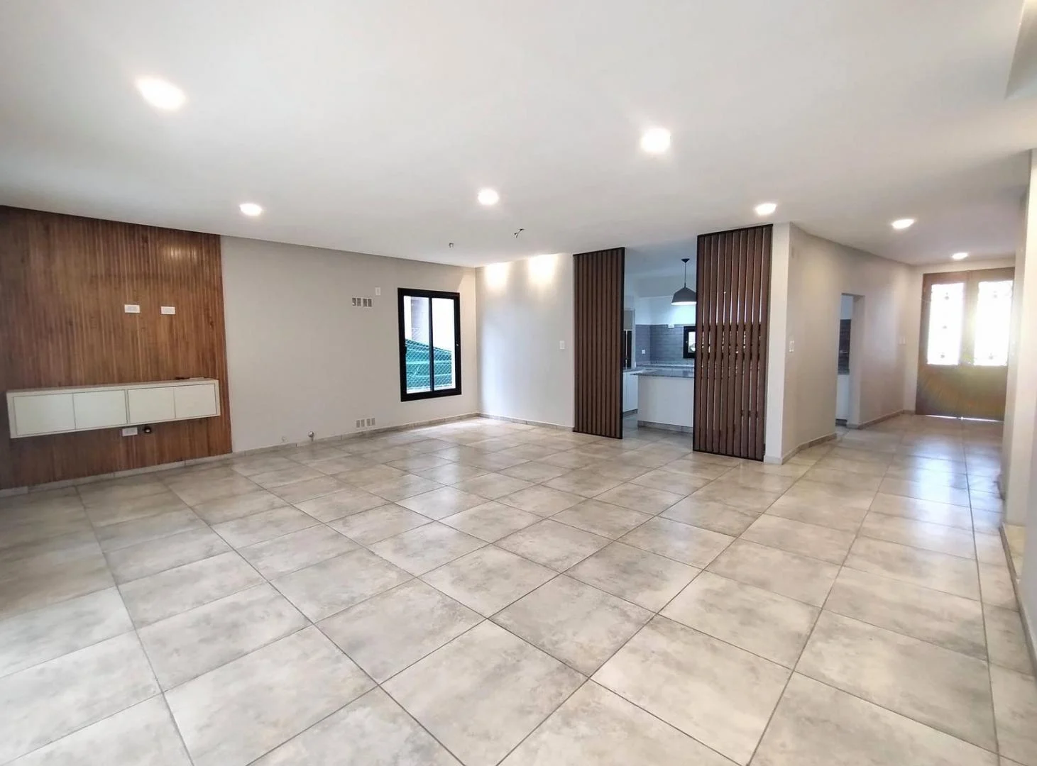 ALQUILER - CASA 3 DORM - ALTO VERDE 3 - YERBA BUEN… - Roomix