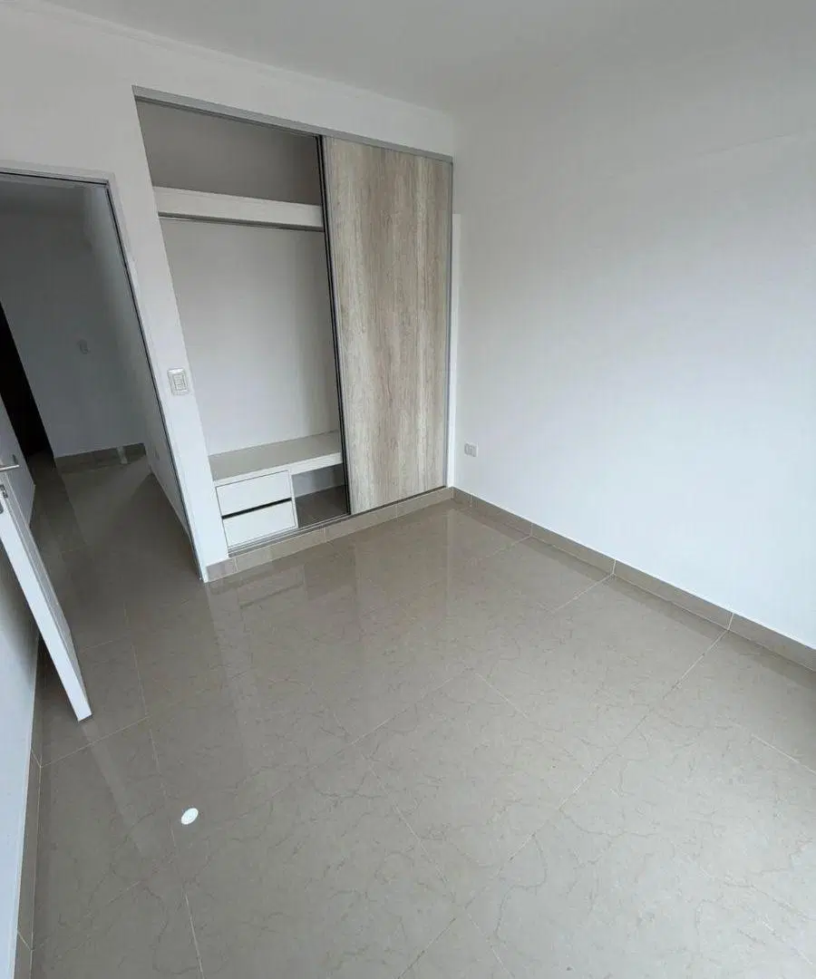 DEPARTAMENTO SUPER LUMINOSO EN ALQUILER DE 2 DORMITORIOS CON BALCON 25 DE MAYO 743 4