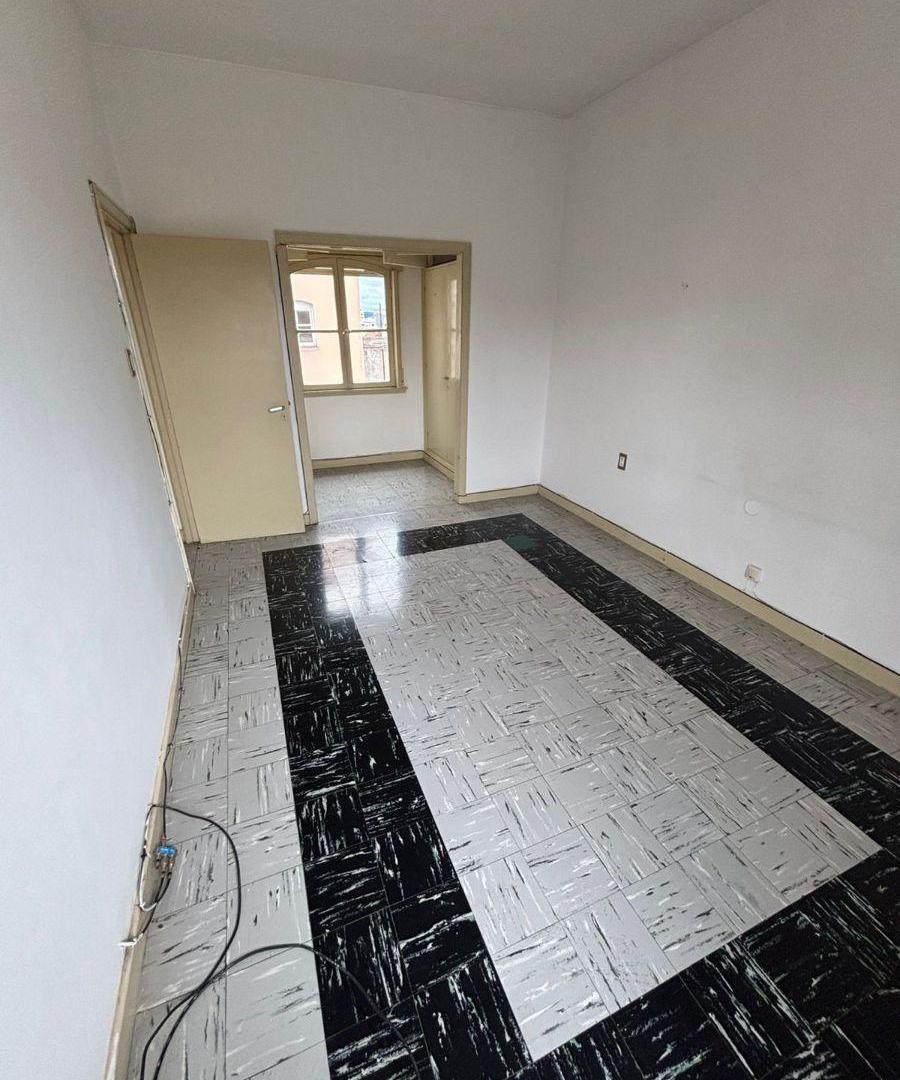 Foto de Departamento de 2 dormitorios y dependencia de servicio en caseros al, imagen 3