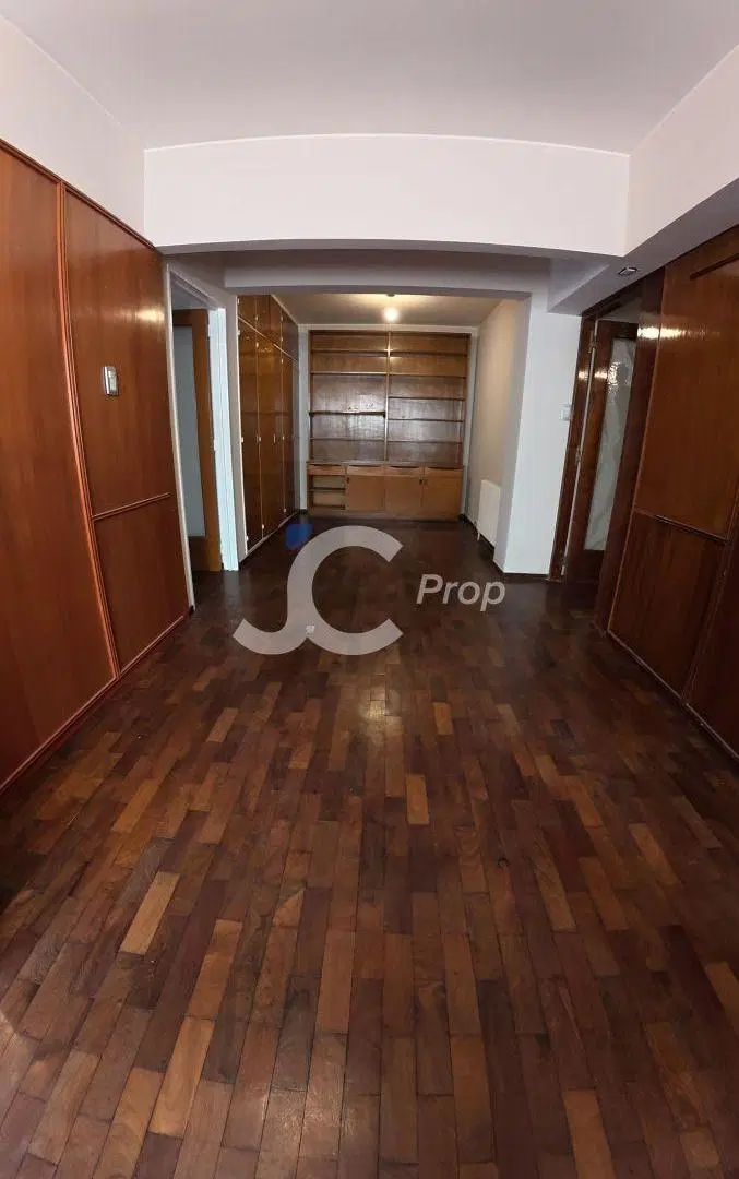 DEPARTAMENTO DE 3 DORMITORIOS 1 EN SUITE CON DEPENDENCIA DE SERVICIO EN DEAN FUNES AL 300 1