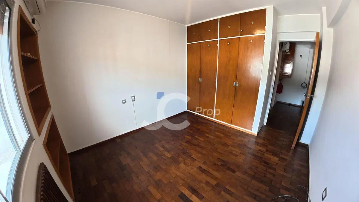 DEPARTAMENTO DE 3 DORMITORIOS 1 EN SUITE CON DEPENDENCIA DE SERVICIO EN DEAN FUNES AL 300 3