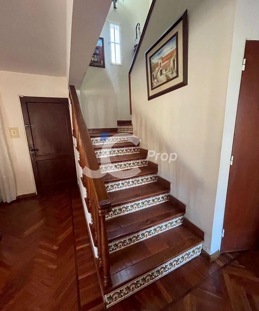 Foto de EN VENTA CASA DE 236 M2 TOTALES CON PATIO Y ASADOR EN PARQUE BELGRANO, imagen 3